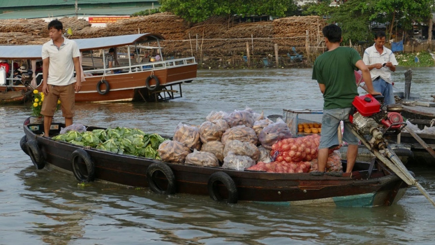 Cai Rang – A unique floating market in the Mekong Delta